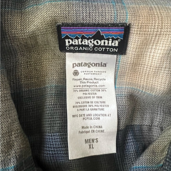 Patagonia Organic Cotton Button-Up - Picture 2 of 2